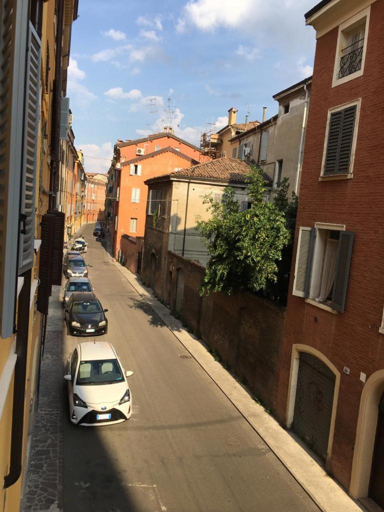 Appartamento In Pomposa, Nel Cuore Della Citta Modena Exterior photo